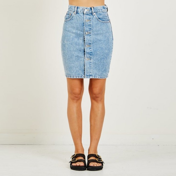 levis button mom skirt